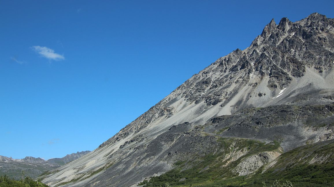 Tag 27: Bärenshow & fantastische Bergwelten - zurück nach Yukon/Kanada