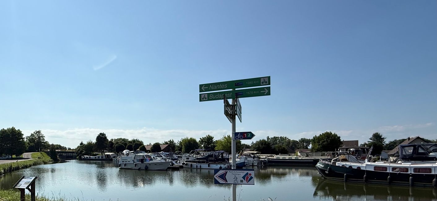 Panneau de signalisation à Dannemarie