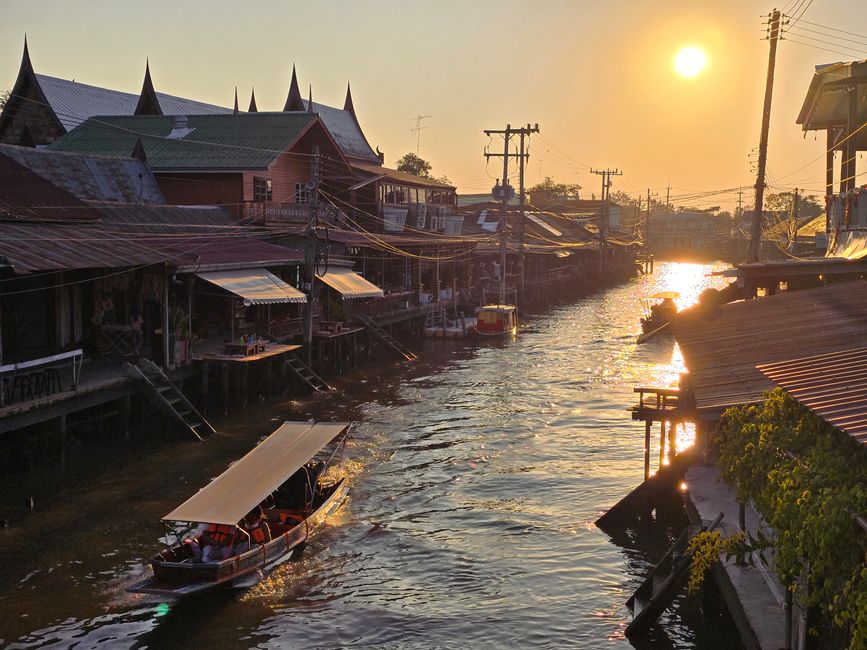Amphawa!