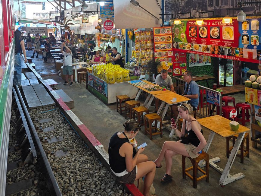 Amphawa!