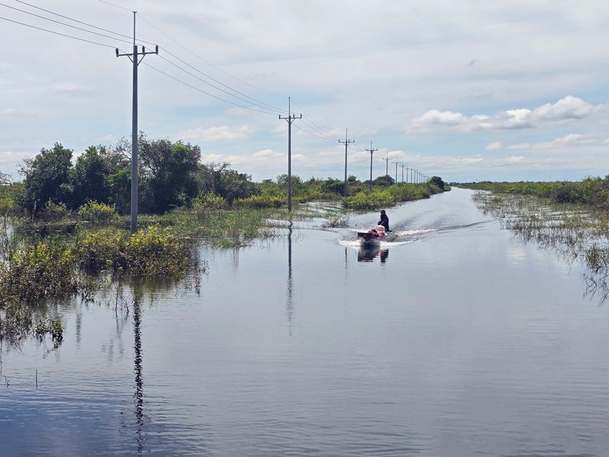 Von Siem Reap über den Tonle-Sap-See nach Battambang