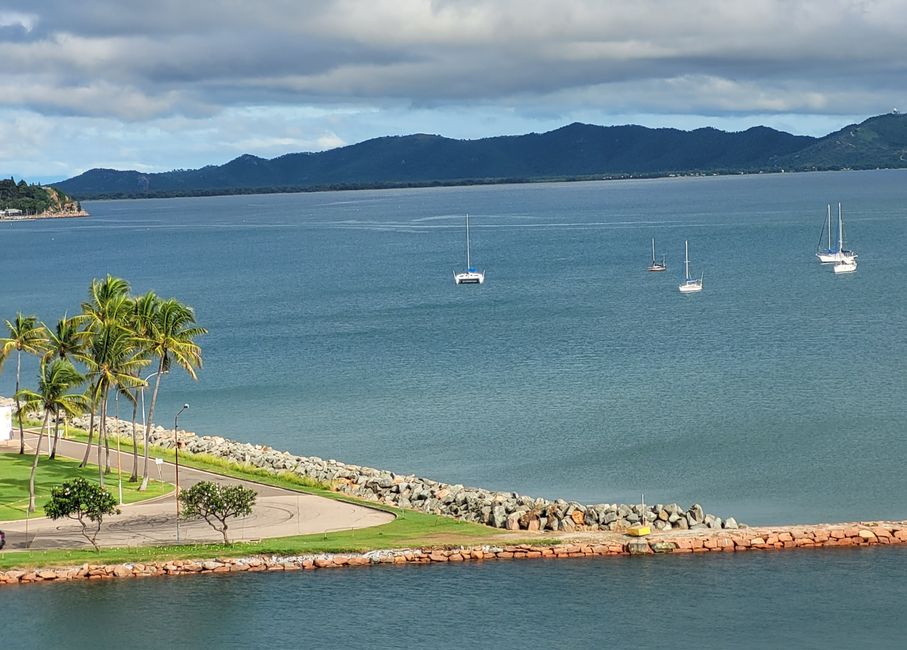 Day 102 of 175: Cruise around the world - Townsville/Australia
