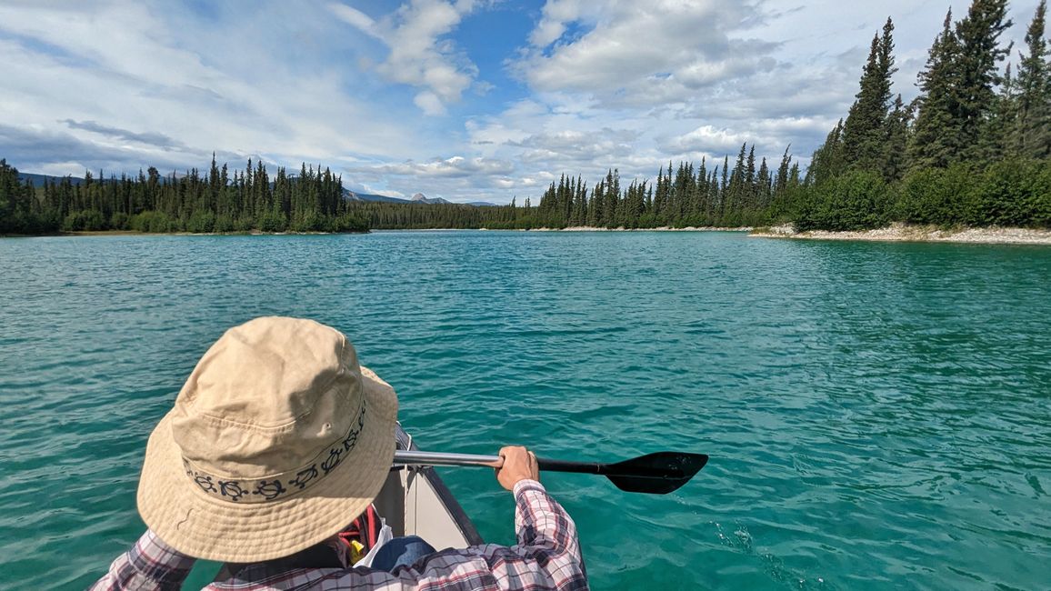 Canoe room Boya Lake