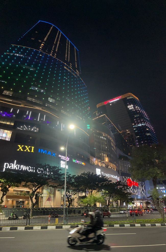 Tunjungan Plaza