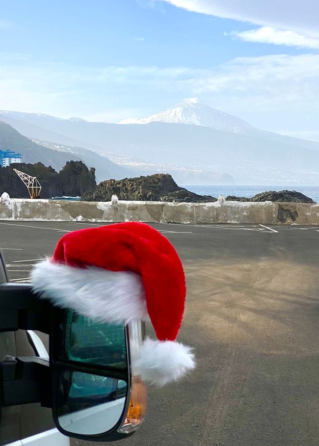 ...and rises again on December 25, illuminating the snow-capped Teide