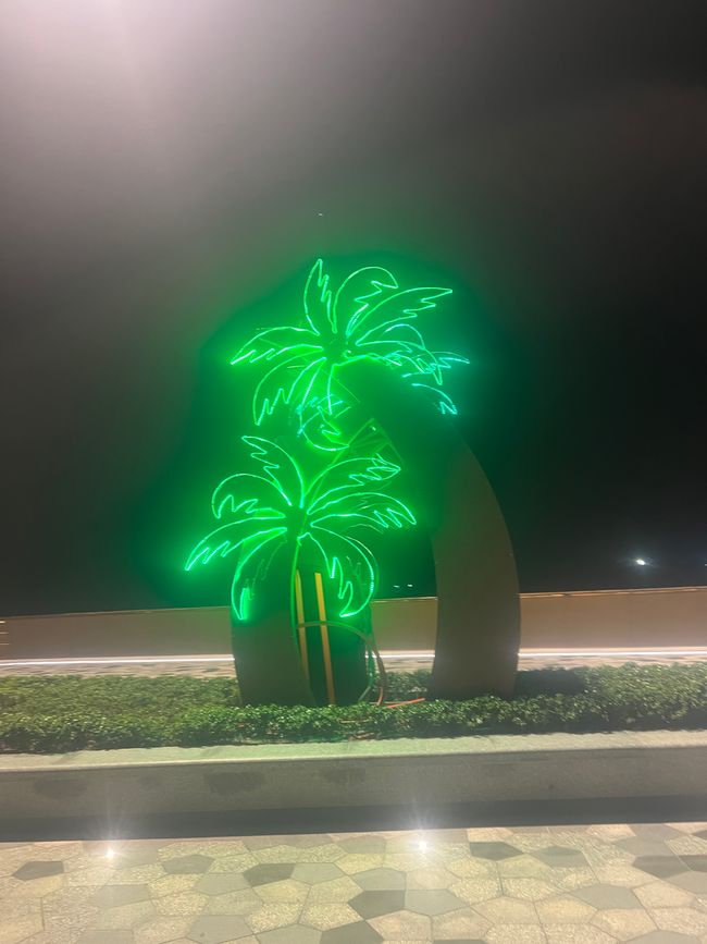 Tag 13 - Phu Quoc : Un spectacle étincelant à Sunset Town