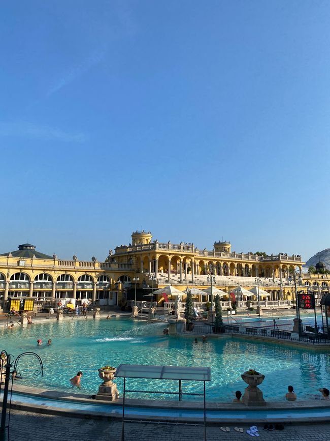 Tag 9 - Badetag im Széchenyi Bad