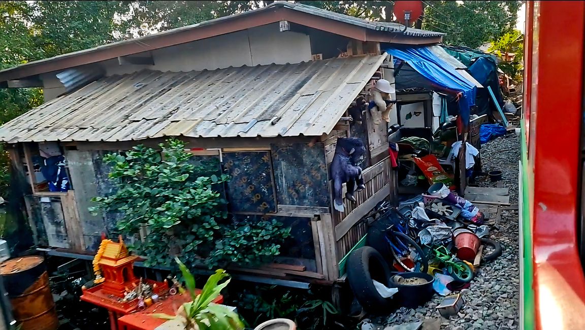 Tuut, tuut, klappt die Läden ein, der Zug kommt 🚂 ...