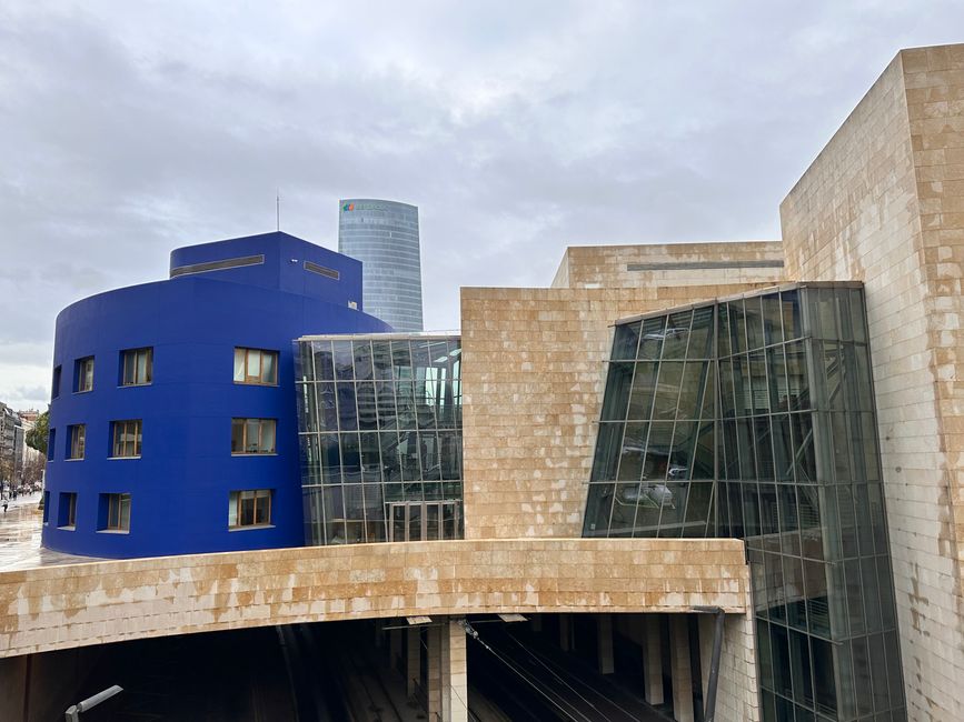 Bilbao, Giorno 2: Arte Moderna, Architettura e Strade Vivaci