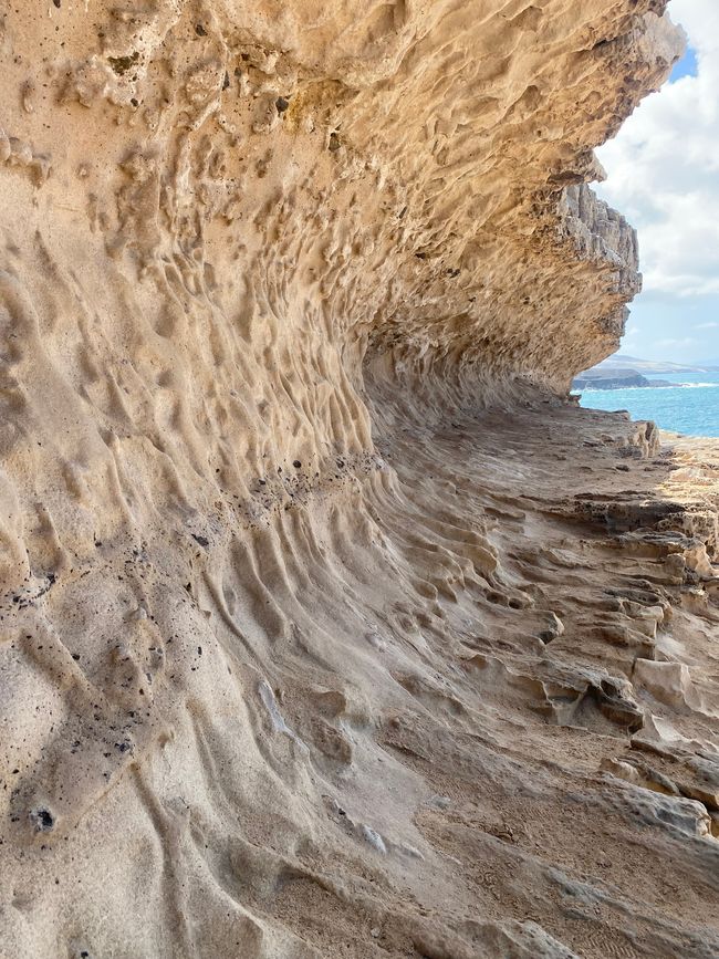 Bizarre 'stone wave' in Ajuy