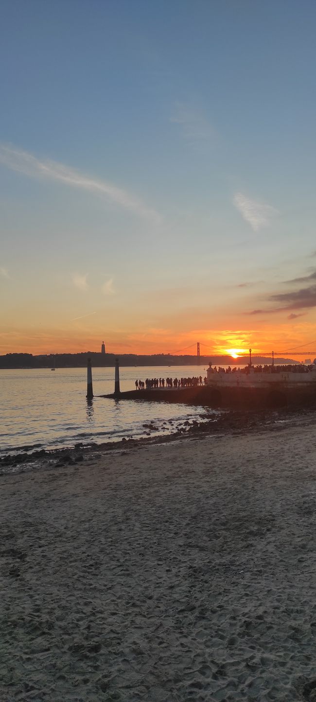 An der Praca do Comercio