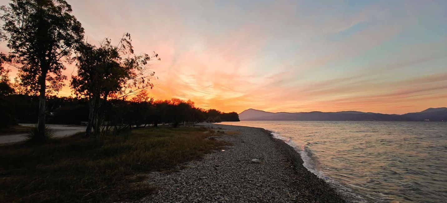 Camping an Bord und Ankunft in Patras