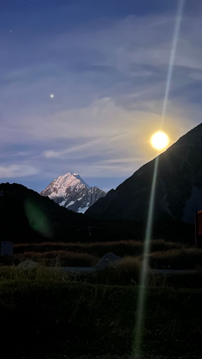 Moon at Mount Cook / Aoraki