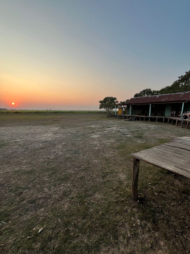 Puesta de sol en las pampas