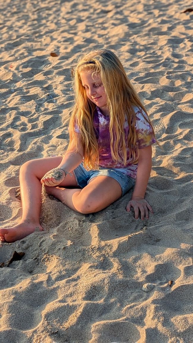 Pools und Strandliegen