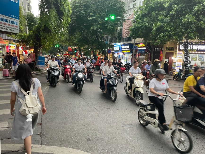 “早上好,越南!”