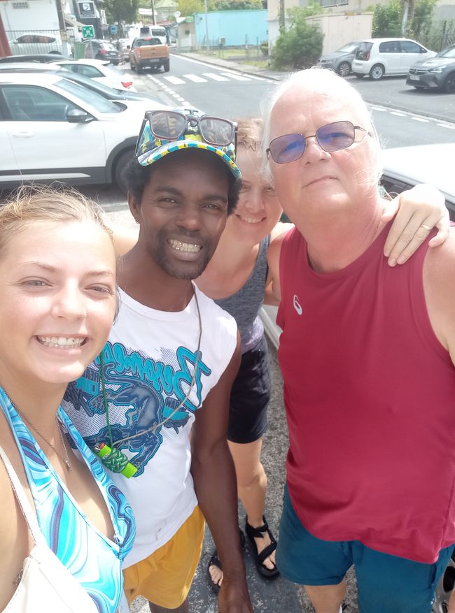 Erfrischung im Dschungel und an einem der schönsten Strände von Guadeloupe