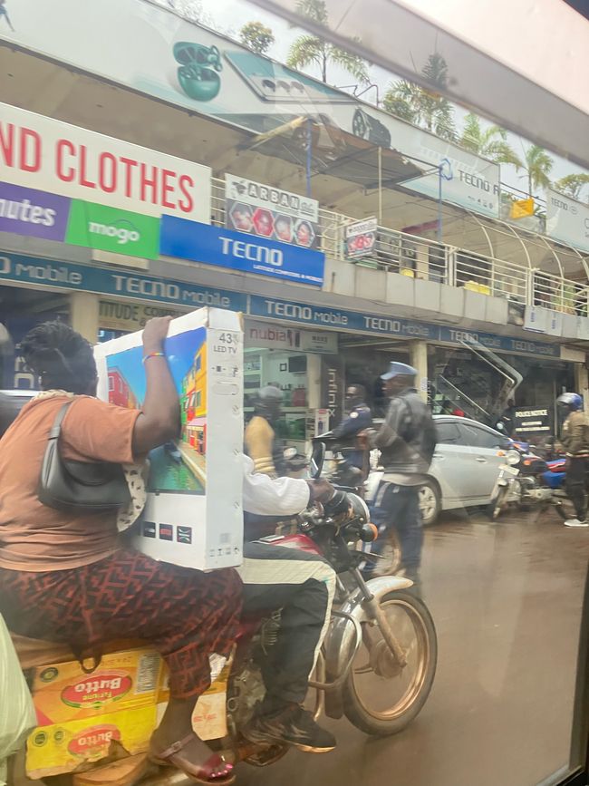 Hauptstadt Kampala und Entebbe