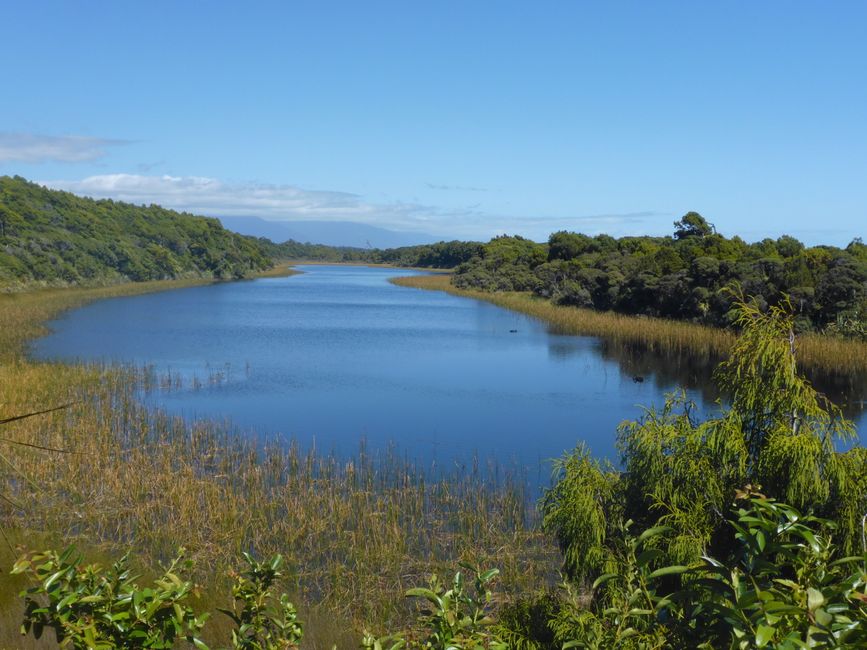 Lac de dunes à Ship Creek