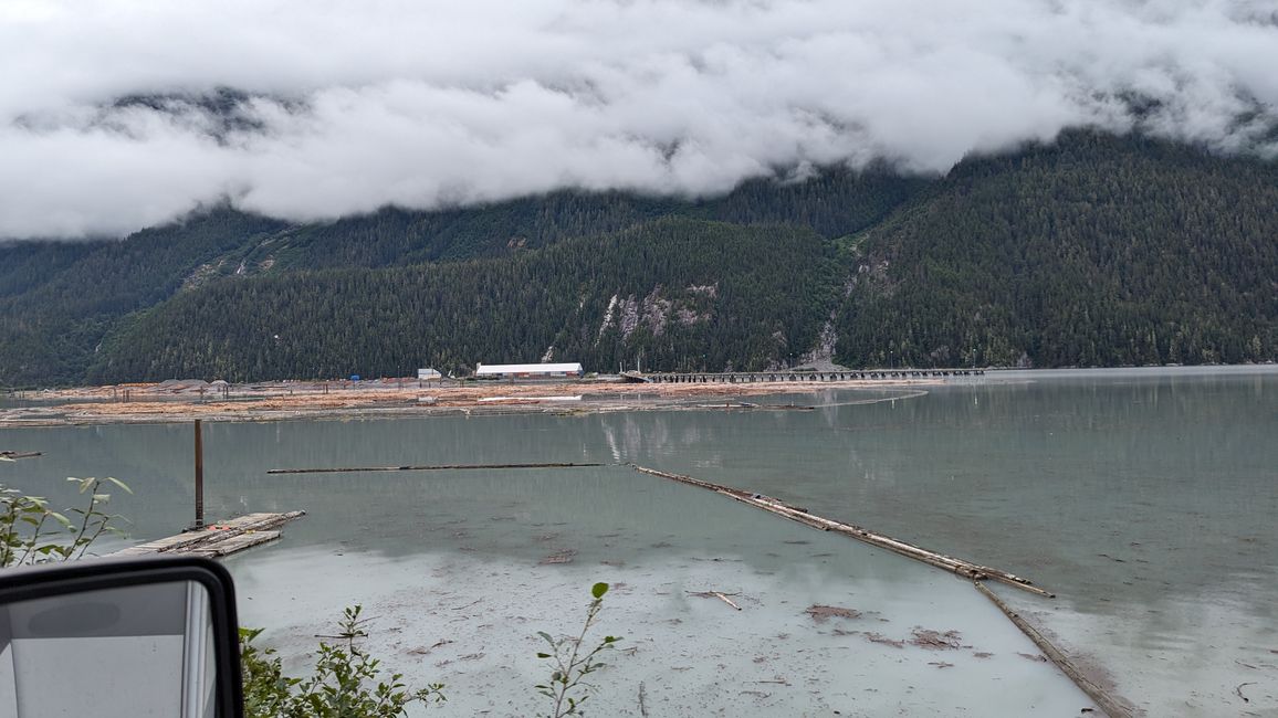 Tag 16: Stewart,BC / Hyder,AK - Meziadin Lake: Bärenflaute