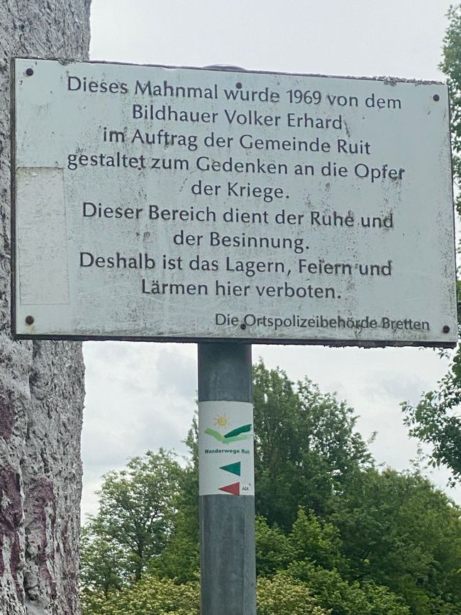 - mit Erklärung