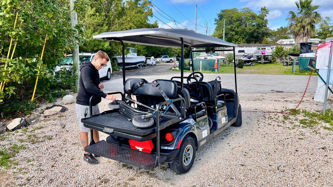 Tag 396 - Southernmost point & Duval Street by Golf Cart