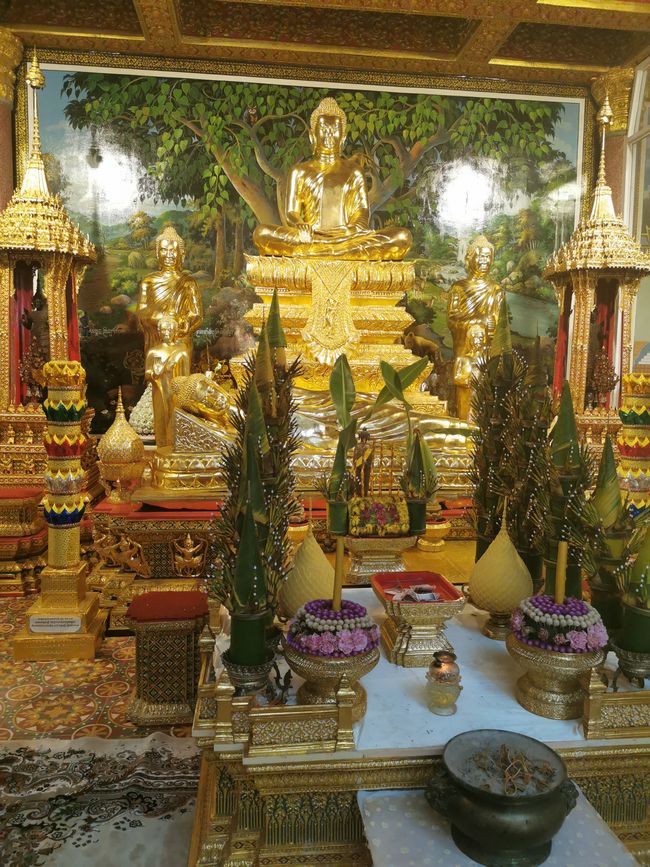 ... nice pagodas...