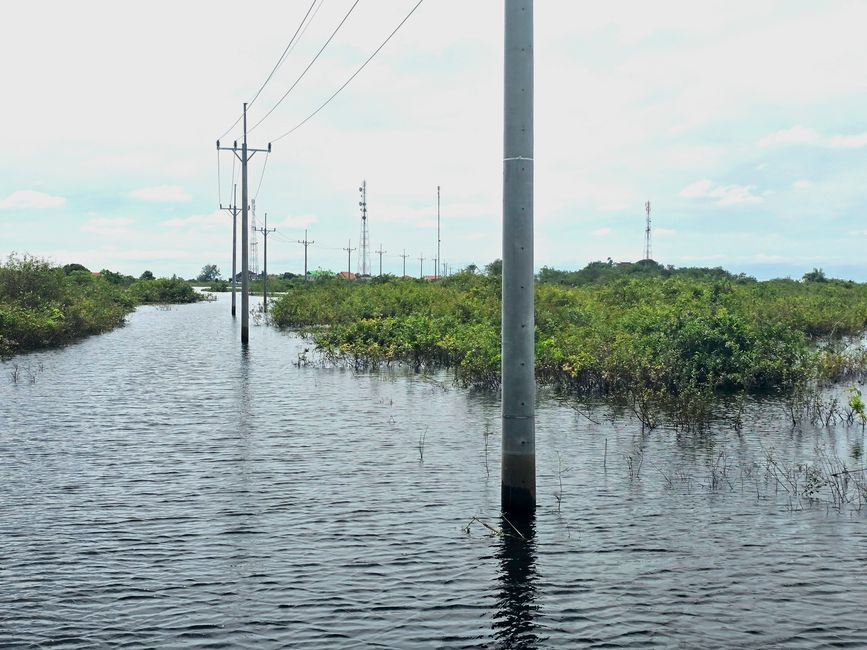 Von Siem Reap über den Tonle-Sap-See nach Battambang
