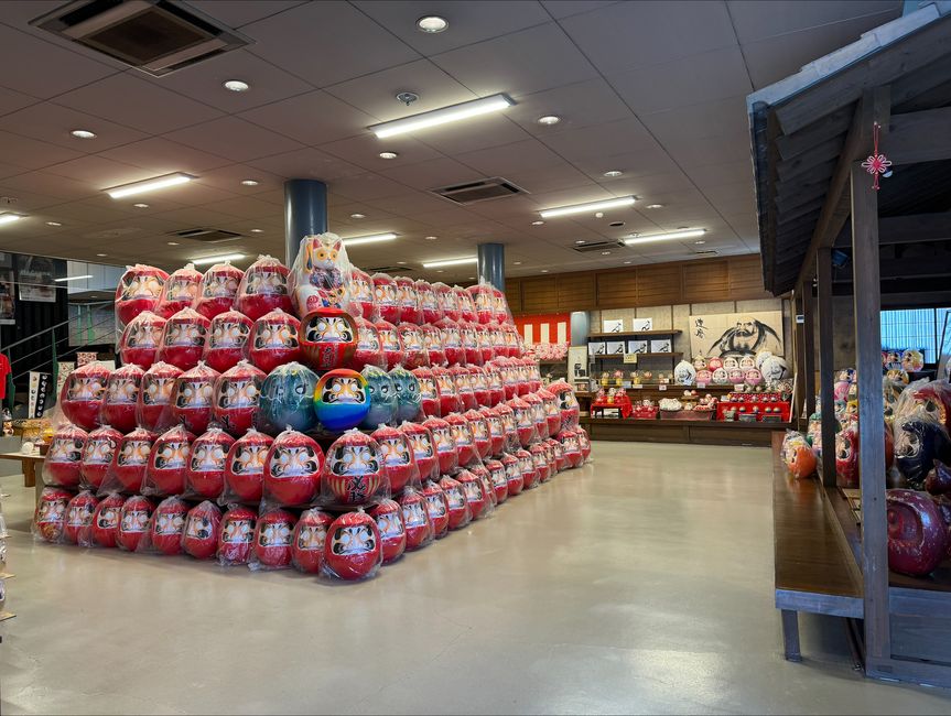 stacks of daruma