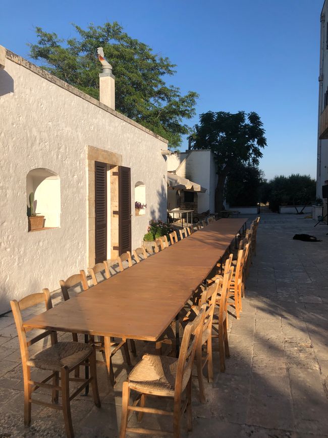 Die lange Tafel zusammengestellt