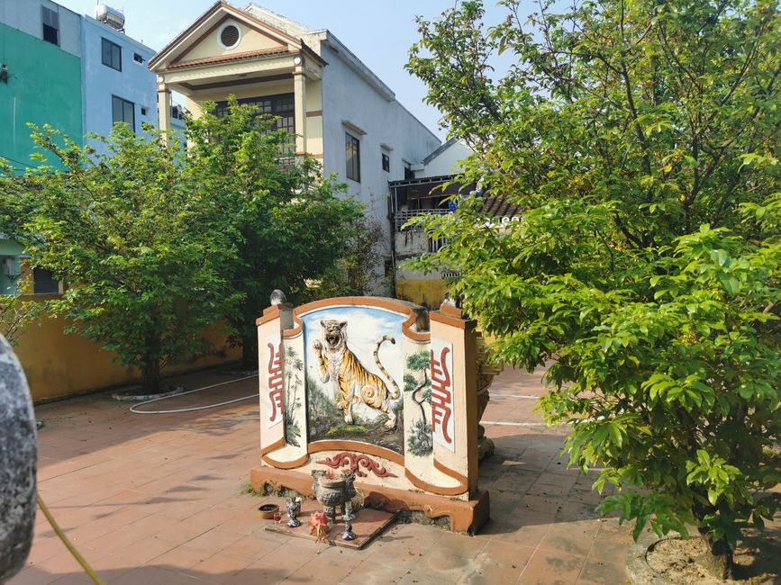 In esplorazione e shopping a Hoi An