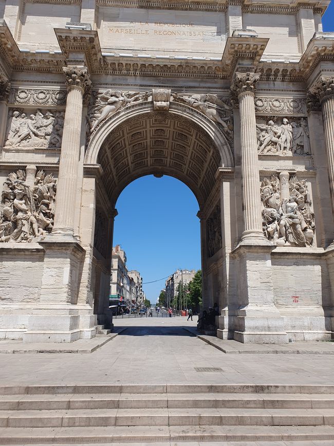 Porte d'Aix im schlechten Bildausschnitt