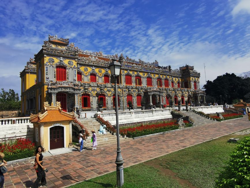Recorrido por la antigua ciudad imperial de Hue