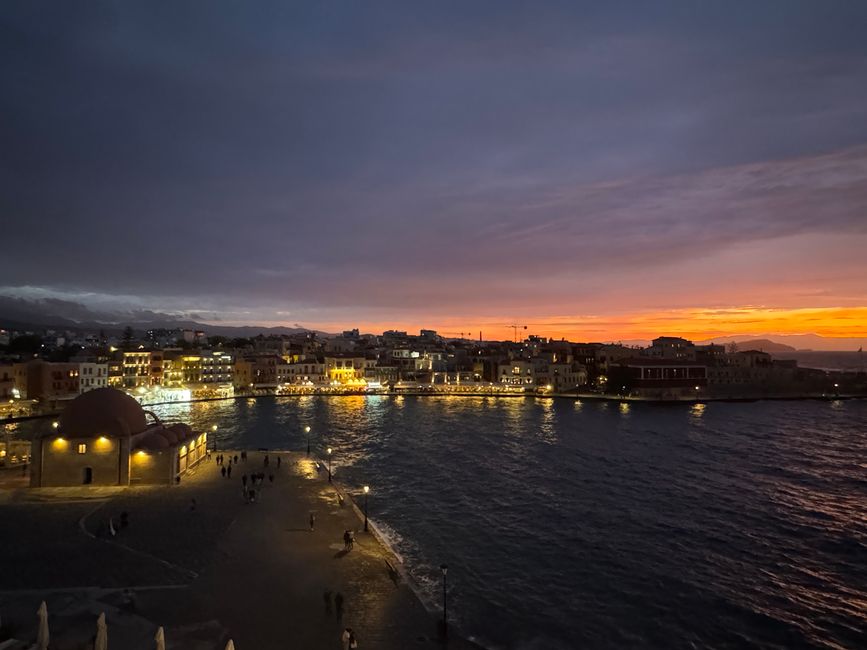 Tramonto nel porto