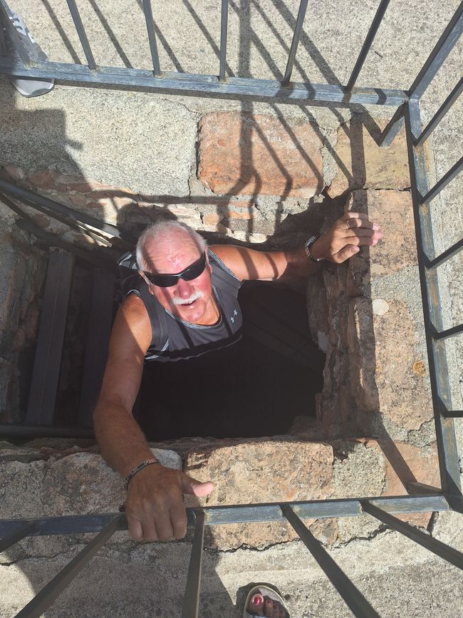 Ricci descends from the tower