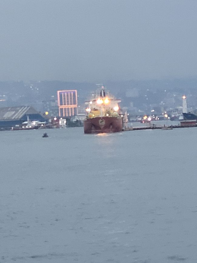 Día 114 y 115 de 175: Crucero por el mundo - Semarang/Java y día de mar