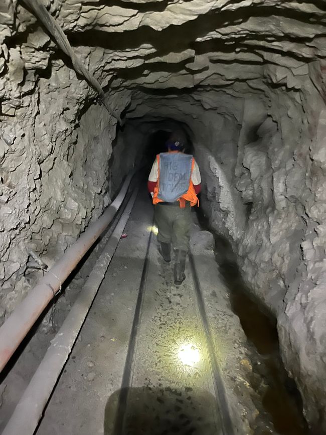 Dentro de la montaña que come hombres