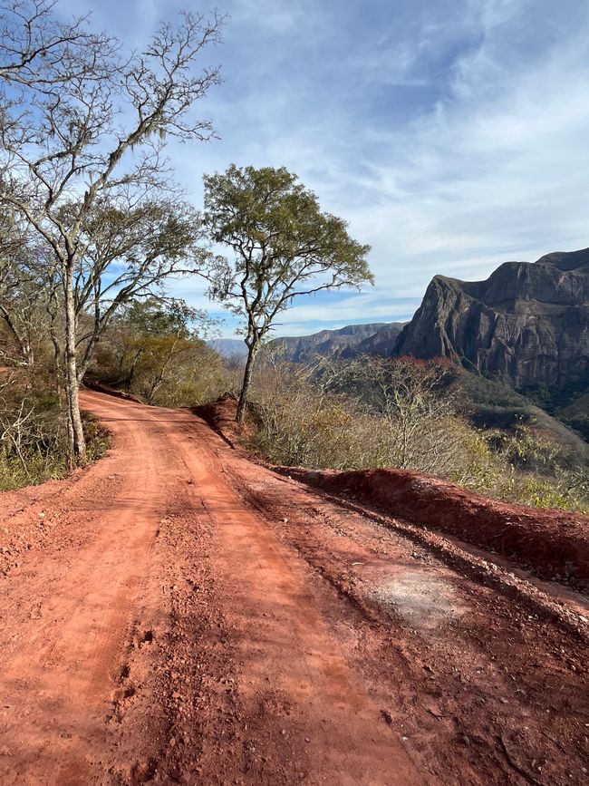 A lo largo del río 