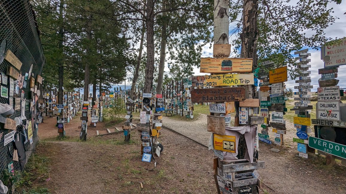 Sign Post Forest (forest of signs) Watson Lake