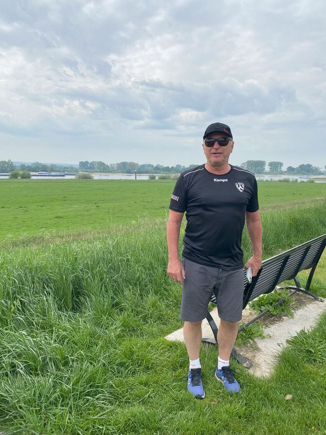 # 17 Loop of the Rhine