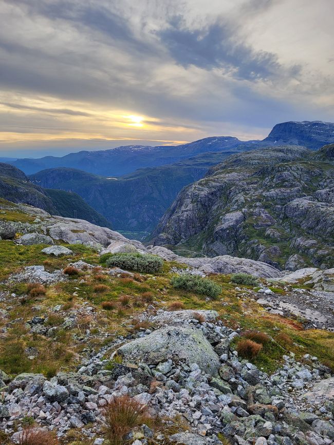 Tag 11 - Bakka am Næroyfjorden über Vossevangen und Viking Valley in Gudvangen