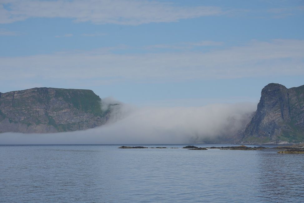Tag 13: Wolkenwalzen über Værøy & die Rückkehr aufs Festland