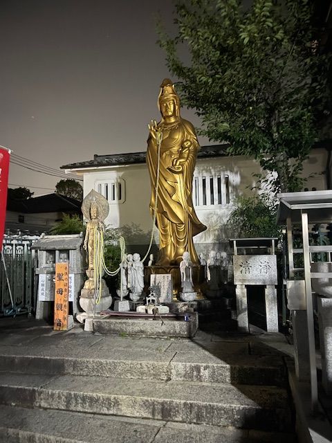10.000 Turisti o 10.000 Torii