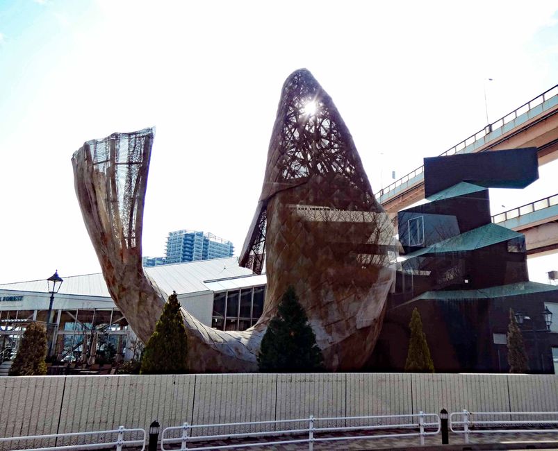 Kunstwerk am Hafen