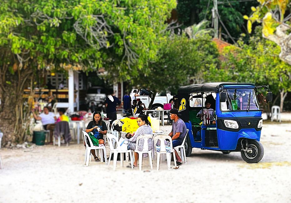 Familienpicknick am Salagdoong-Strand