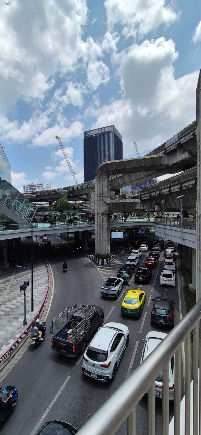 暹罗与唐人街 – 两种世界，一座城市