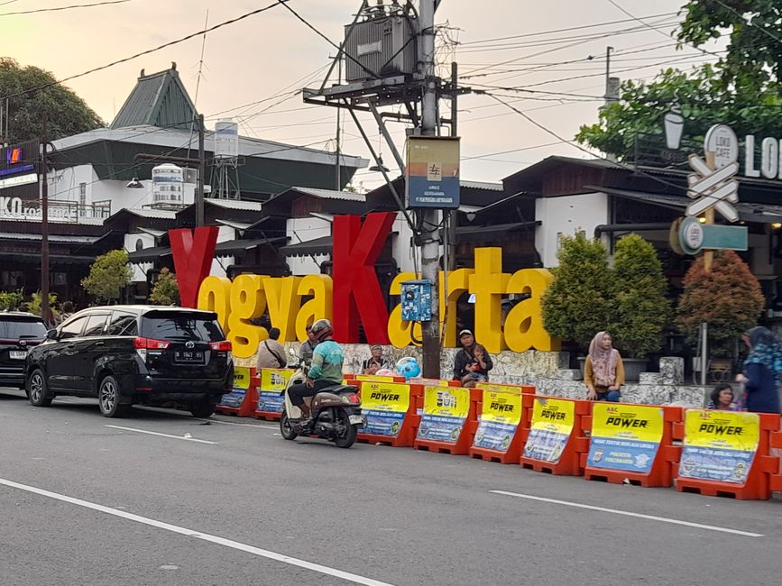 Etiqueta 3: En camino a Yogyakarta