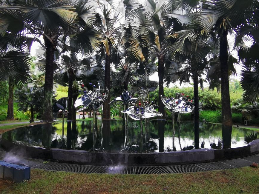 Abschiednehmen von Bali und Weiterreise sowie erster Tag in Singapur