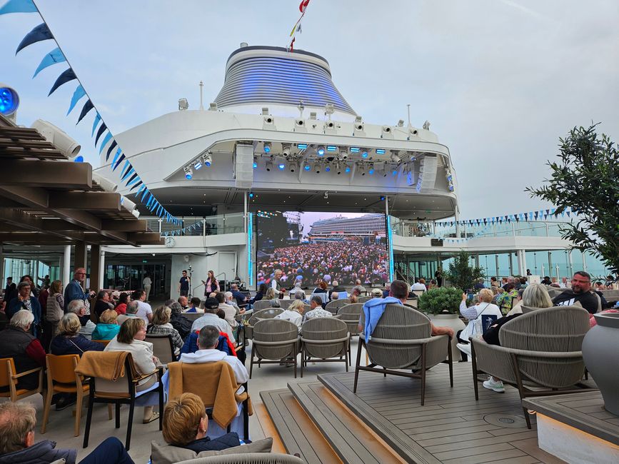 2025 - abril - Viaje inaugural del Mein Schiff Relax