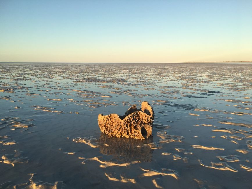 Western Australia and Ayers Rock